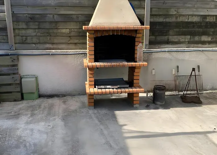 Hébergement de vacances Lyne - 4 Etoiles -